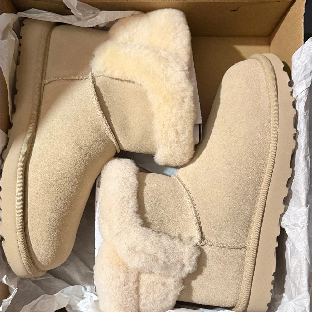 UGG Women's Tan Shearling Ankle Boots